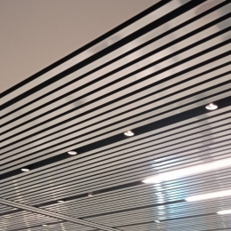 Монтаж кубоподібної рейки KRAFT в офісі ЖК CHICAGO Central House місто Київ