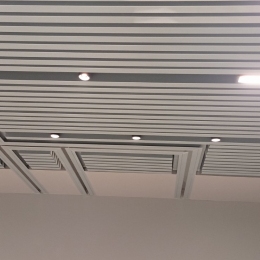 Монтаж кубоподібної рейки KRAFT в офісі ЖК CHICAGO Central House місто Київ