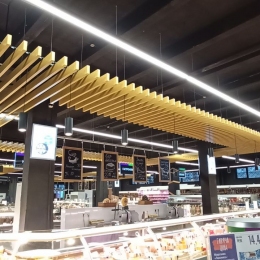 Монтаж кубоподібної рейки KRAFT в супермаркеті 