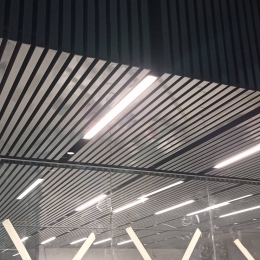 Монтаж кубоподібної рейки KRAFT в офісі ЖК CHICAGO Central House місто Київ